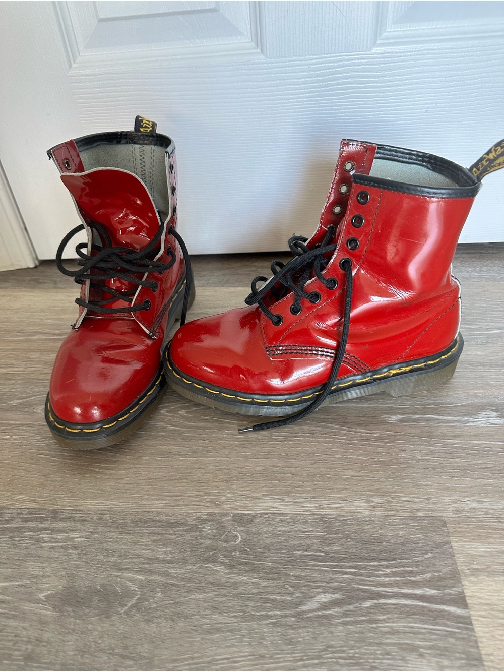 Vintage red patent leather doc dr. martens boots shoes men’s 5 women’s 7 England